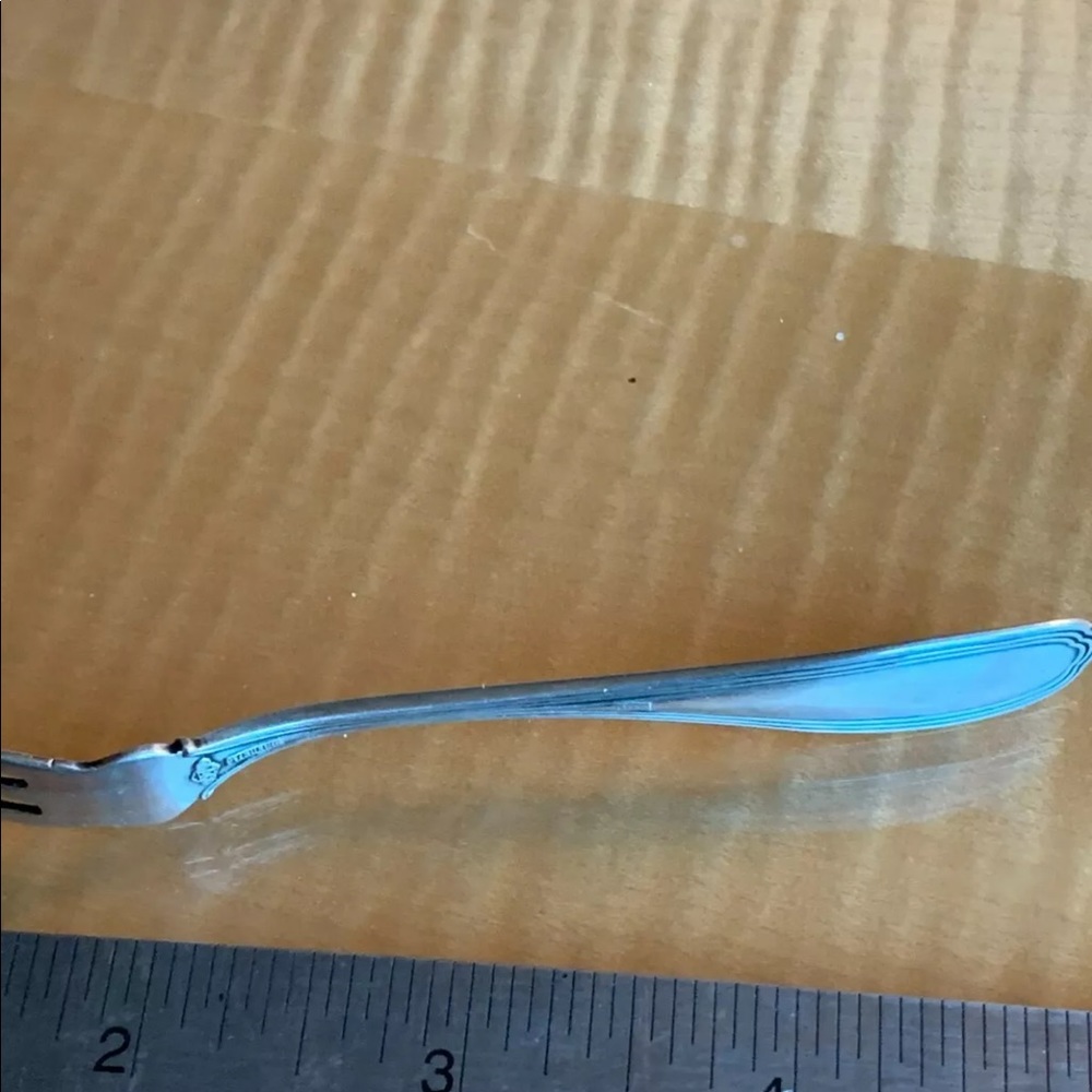 ALVIN Antique strawberry fork - Picture 3 of 4